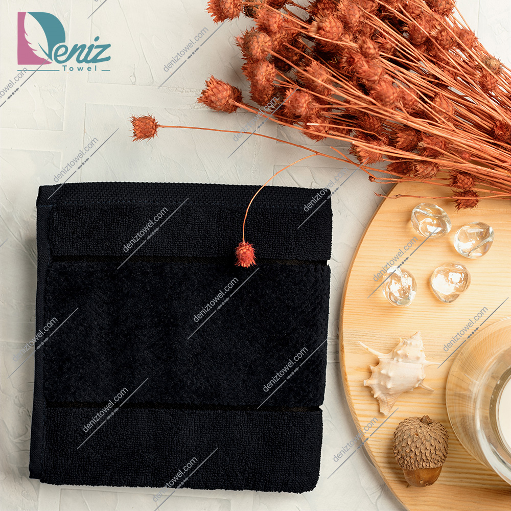 حوله دستی طرح ماکرو رنگ مشکی