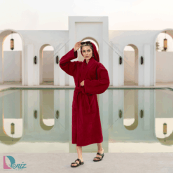 حوله تن پوش با طرح ساده رنگ زرشکی