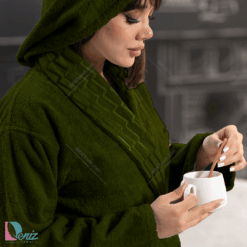 حوله تن پوش آرام رنگ زیتونی