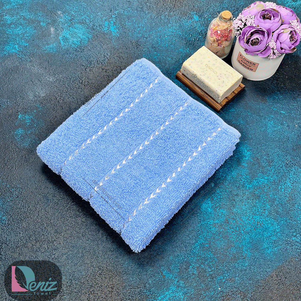 حوله دستی تانیا رنگ آبی روشن