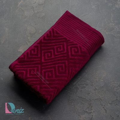 حوله حمامی MAESTA رنگ زرشکی