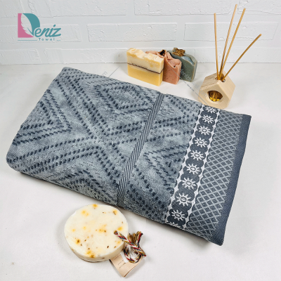 حوله حمامی طرح لیدیا رنگ طوسی