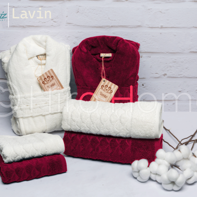 حوله ست دو نفره لاوین رنگ شیری و زرشکی